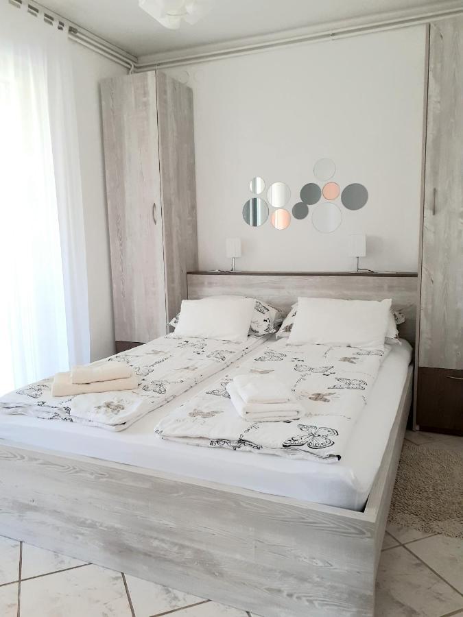 Apartment Steblaj *